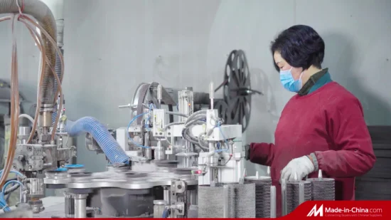 중국 제조업체 Yihong은 플랩 연삭 공구 생산을 위한 고품질 완전 자동 플랩 연삭기입니다.